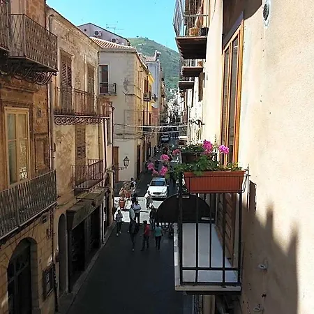 Nocleg ze śniadaniem Del Corso Cefalù